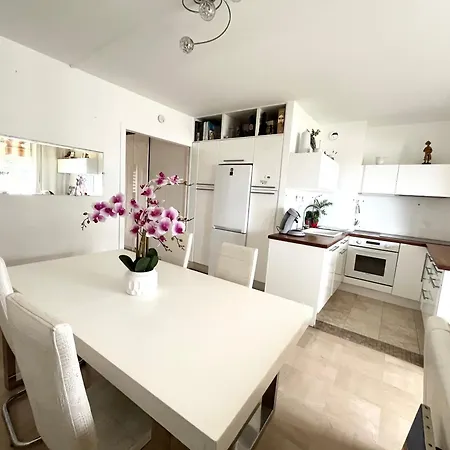 Apartment 2p Front De Bocca *